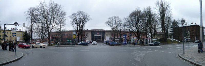 panoramaaufnahmesuedtirolerplatzrosenheim30032009.jpg